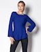 Синя дамска блуза в един от най-модерните цветове за 2021 г. Купи стилни и елегантни блузи от онлайн магазин efrea.